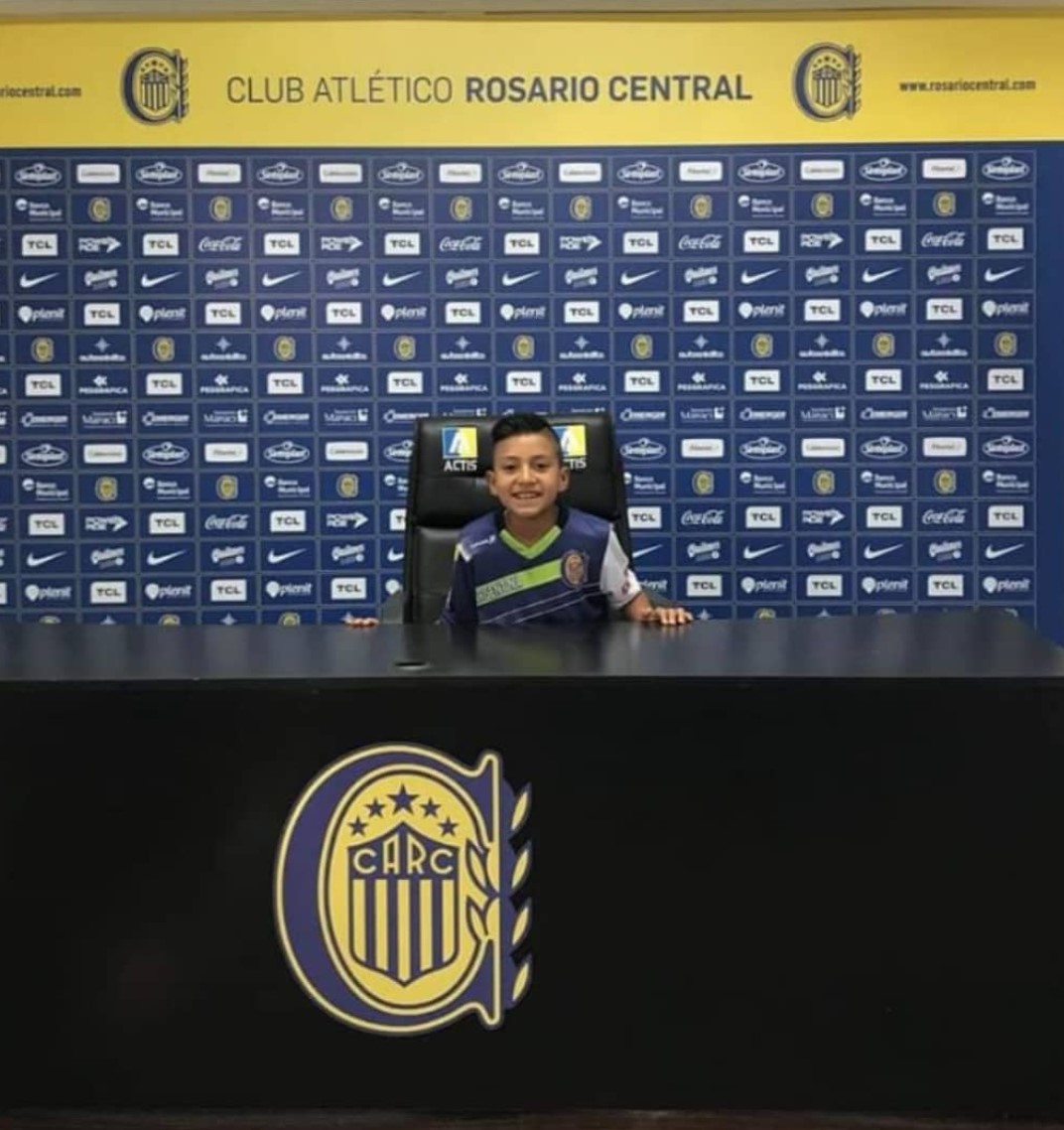 Escuela Del 10 De Ambato Ecuador - foto 23