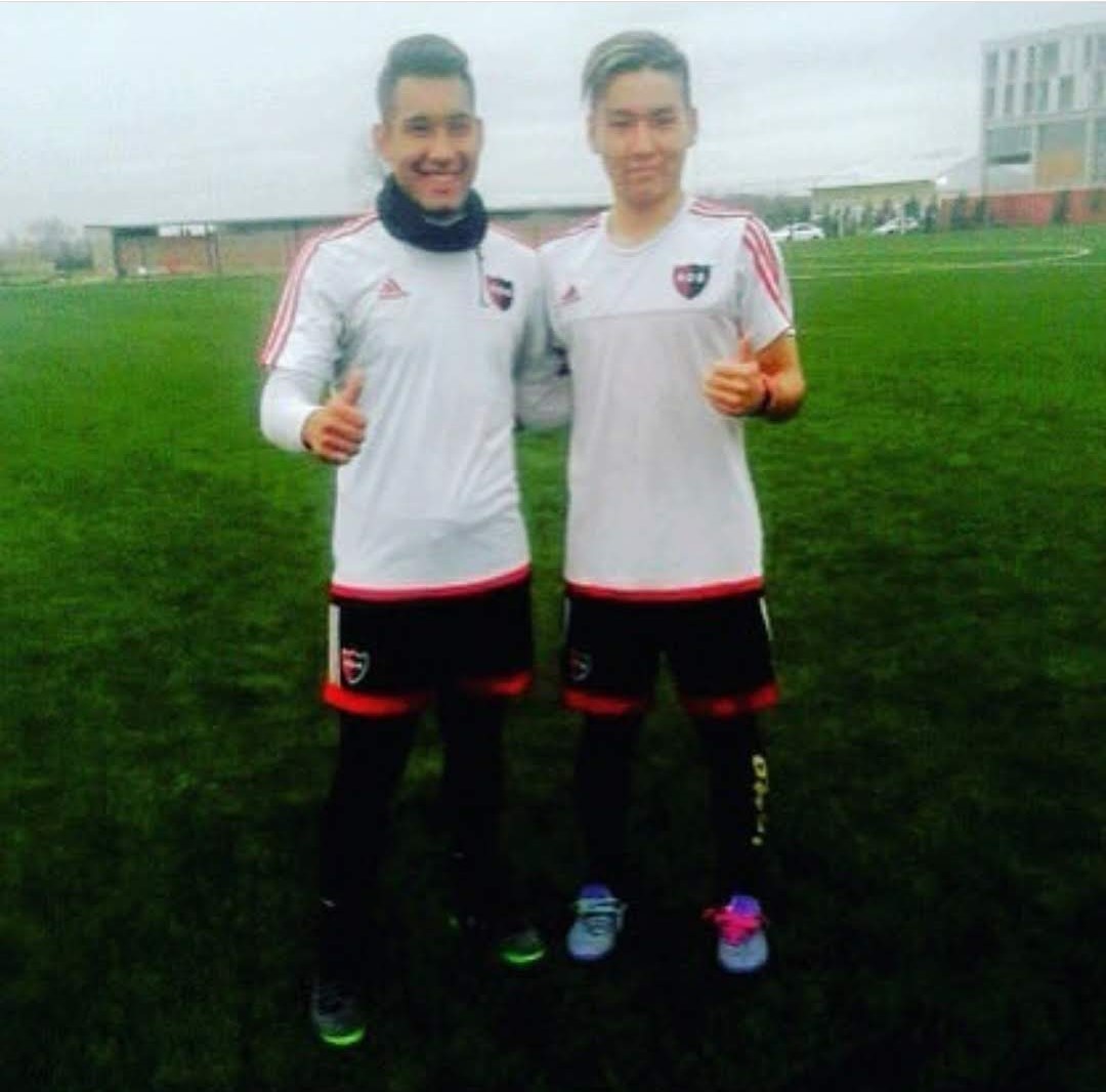 8 Jovenes De Japon Un Año En Newells - foto 62