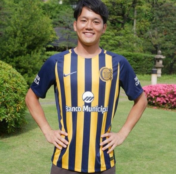 Jovenes Futbolistas Japoneses En Rosario Central - foto 1